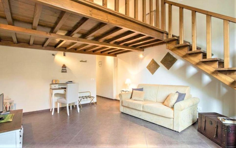 Charming Suite Cavour Heart Of Florence Buitenkant foto