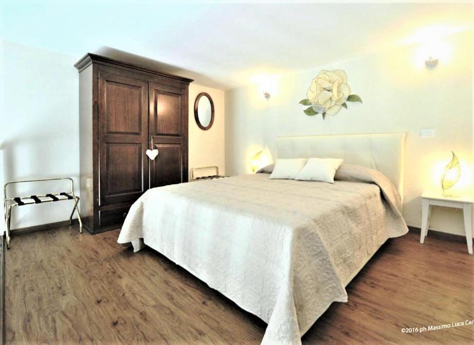 Charming Suite Cavour Heart Of Florence Buitenkant foto