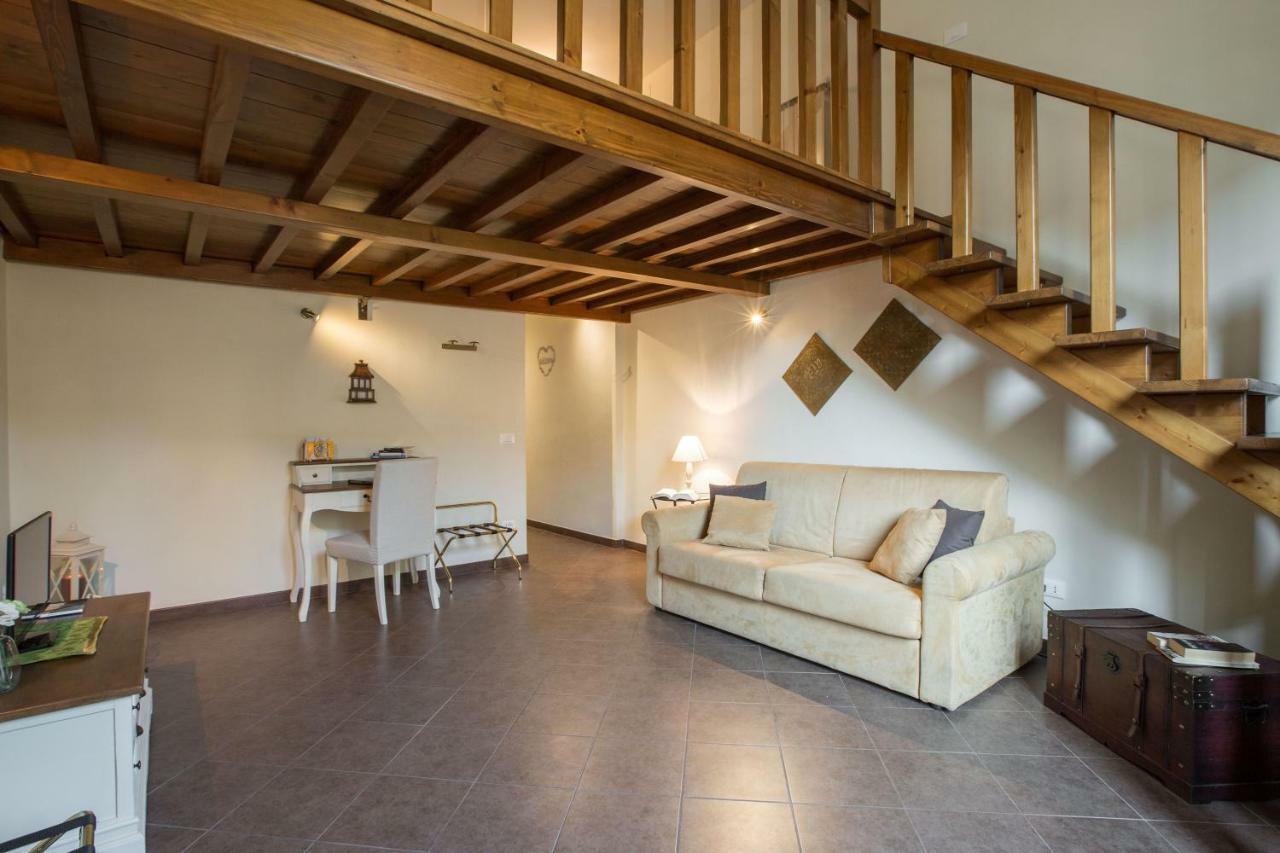 Charming Suite Cavour Heart Of Florence Buitenkant foto