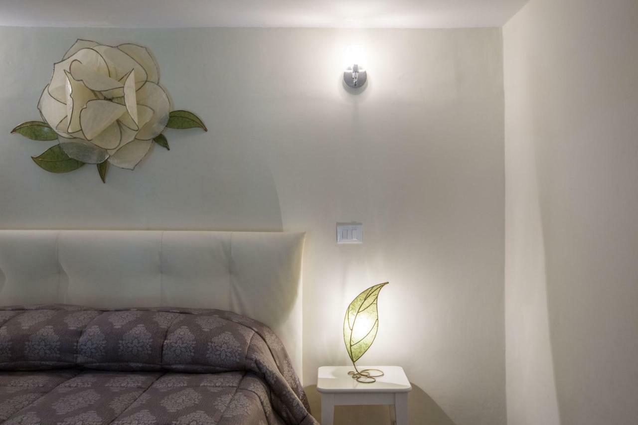 Charming Suite Cavour Heart Of Florence Buitenkant foto