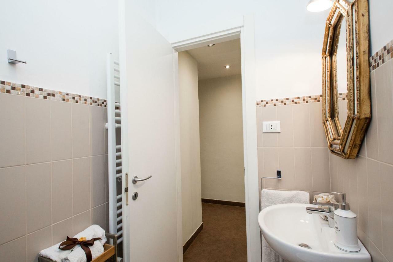 Charming Suite Cavour Heart Of Florence Buitenkant foto