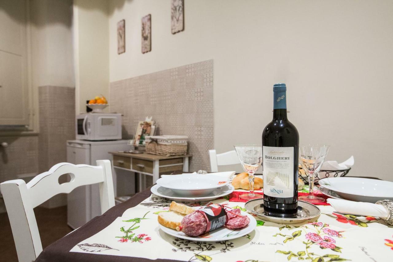 Charming Suite Cavour Heart Of Florence Buitenkant foto